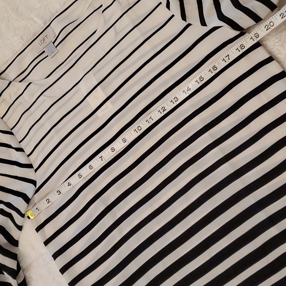 NWT LOFT shirt - Picture 3 of 7